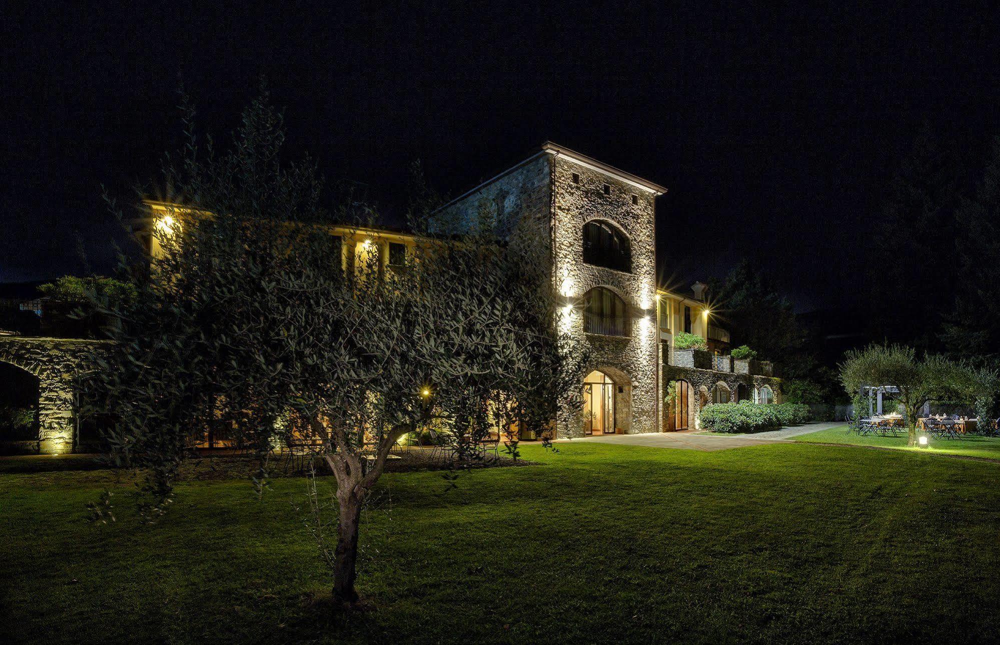Ca Del Moro Resort & Spa Pontremoli Exteriör bild